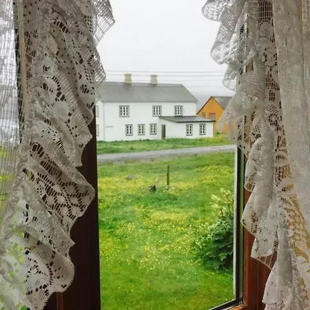 Grandfathers House At The End Of Europe, Varanger Holiday home *